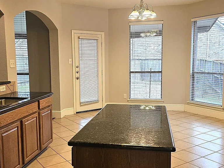 6901 Millerd Pond Dr — Photo 5