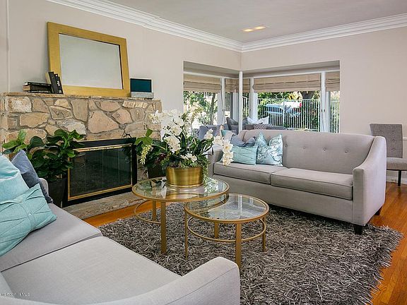 5th image of 2225 N Altadena Dr