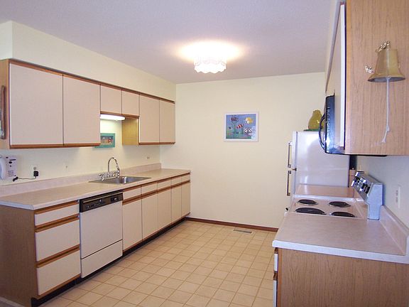 2nd image of 7301 Long Beach Boulevard #D21