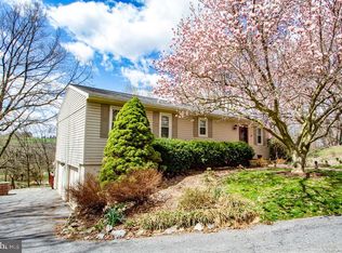 519 Rambler Rd, Manheim, PA 17545