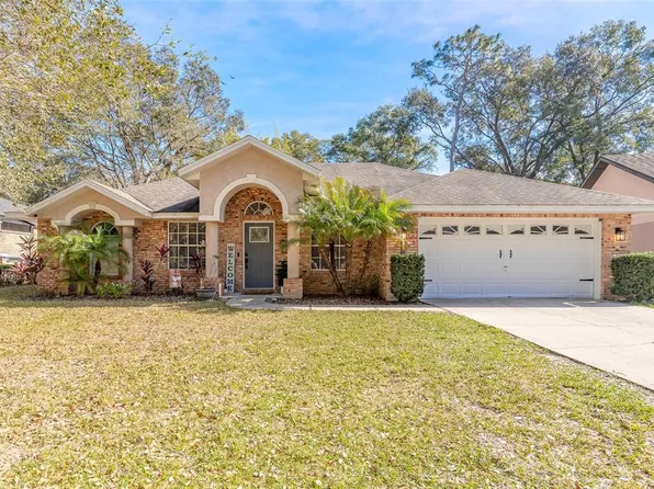 431 Secluded Oaks Trl, Deland, FL 32724