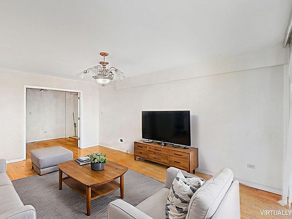 2nd image of 611 Banner Ave APT 6C