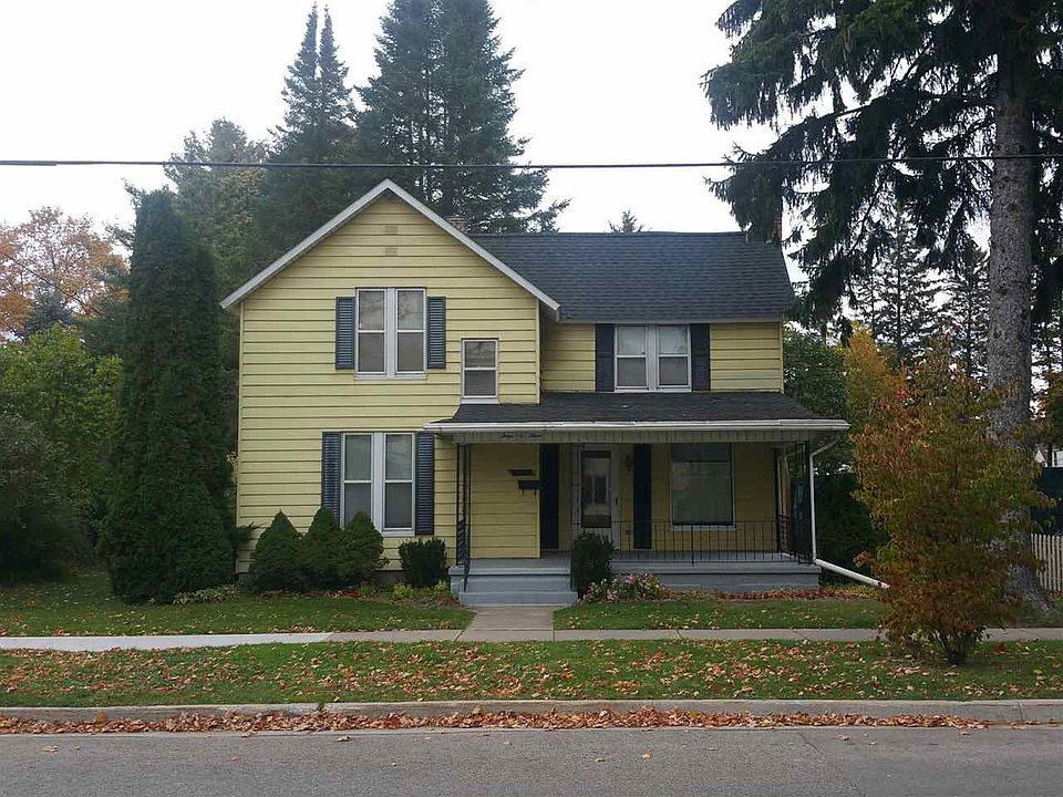 1st image of 303 E Dixon Ave