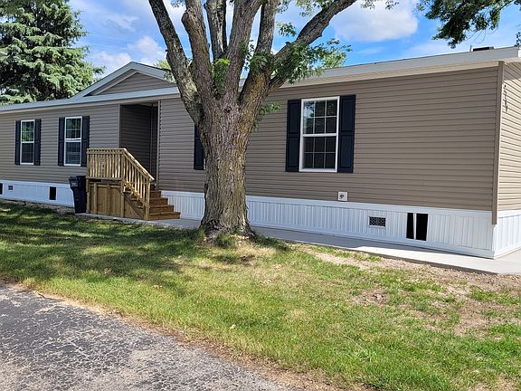 2nd image of 1585 Ray Blvd #51