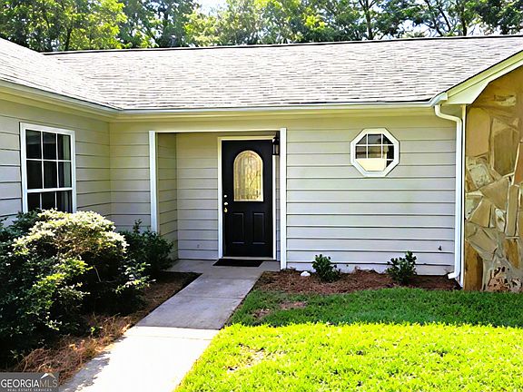 2nd image of 114 Taylor Knoll Way