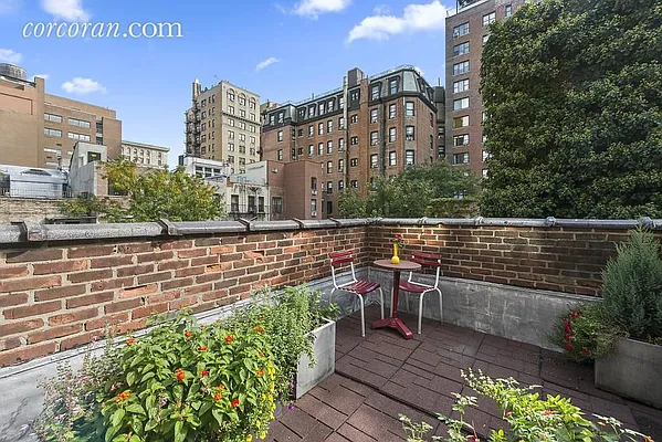 Sold by Corcoran | media 2