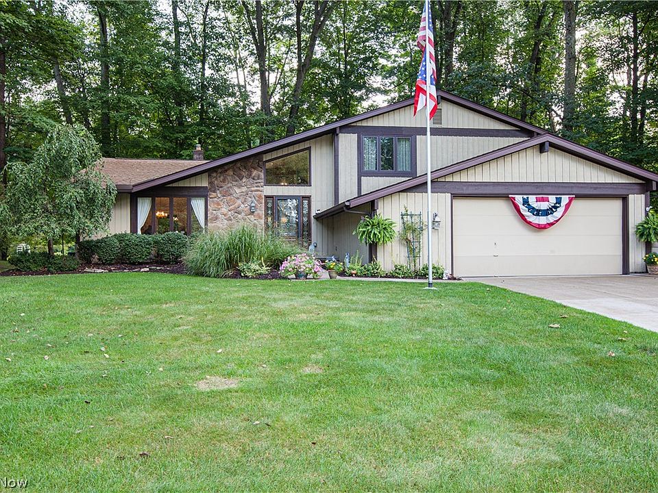 6805 Strathmore Dr, Valley View, OH 44125 Zillow