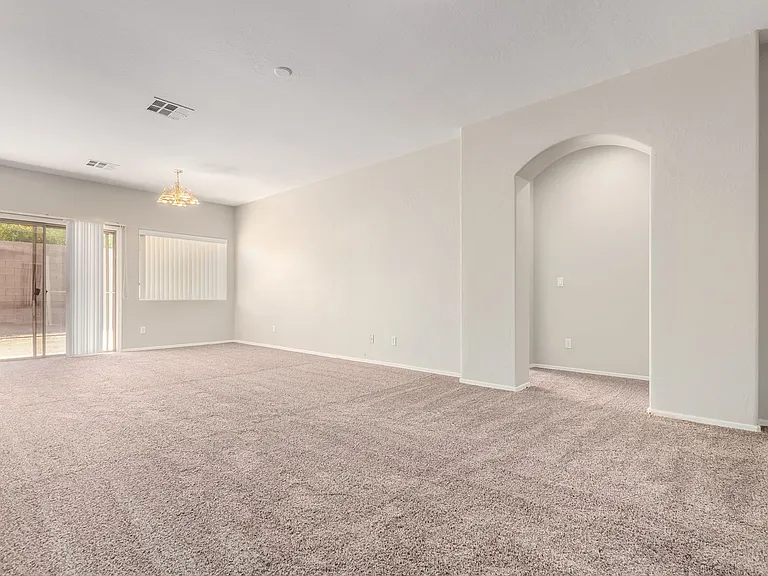 7927 W Mohave St — Photo 5