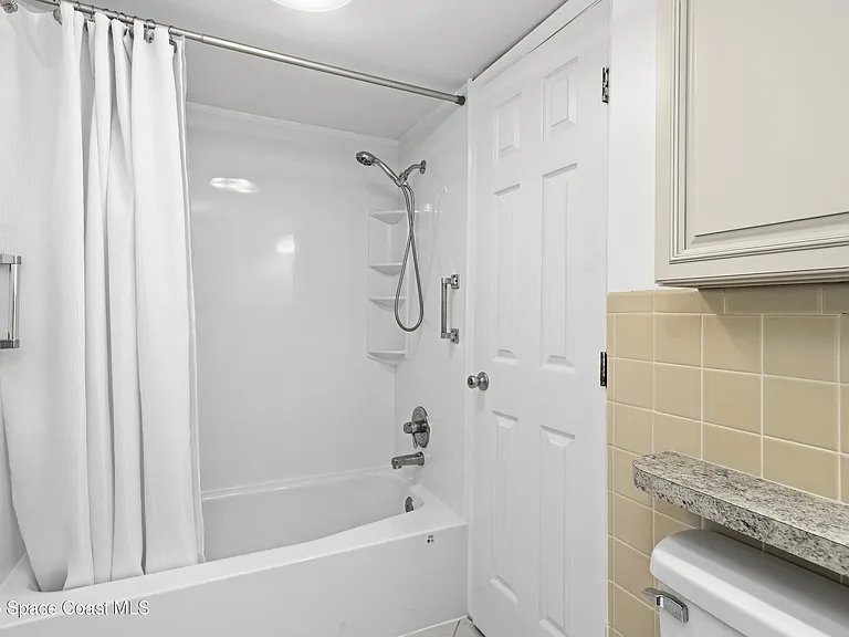 500 Palm Springs Blvd #407 — Photo 11