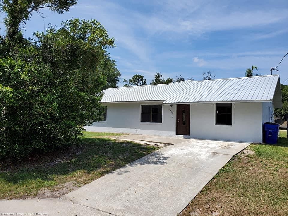 1st image of 2407 King Dr