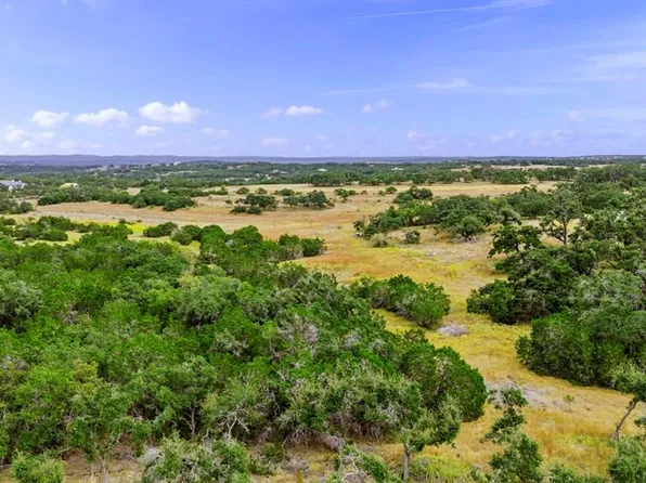 701 Windmill Ridge Dr, Blanco, TX 78606