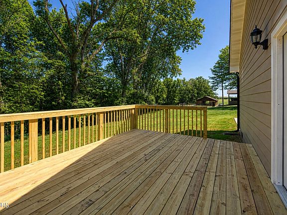 3rd image of 12595 Hickory Creek Rd