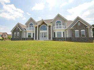 3701 Carrington Circle Bethlehem Township, Bethlehem, PA 18020