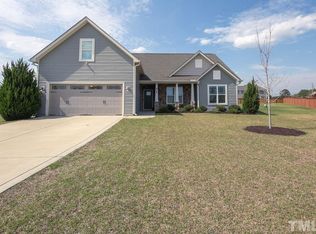 63 Rowland Dr, Fuquay Varina, NC 27526