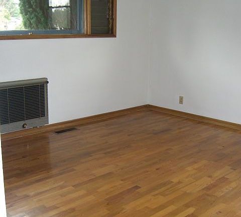 shows beauty of original hardwoods