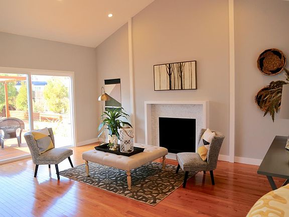 3rd image of 4021 Petulla Ct