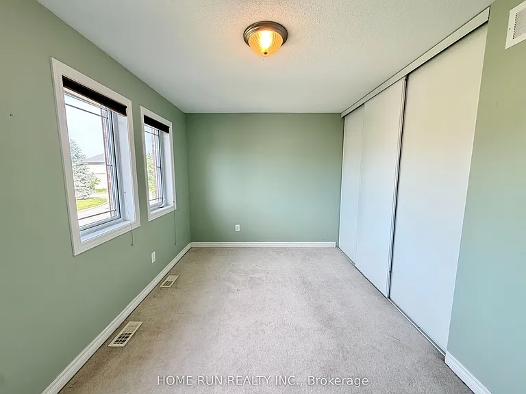 114 Glendore St — Photo 31