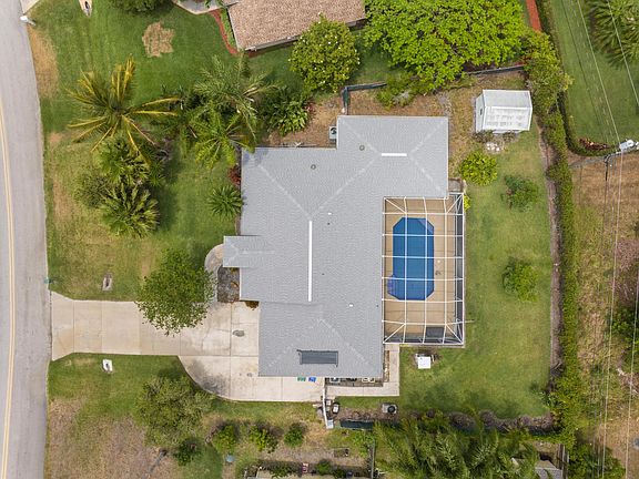 3rd image of 123 Pelican Island Place