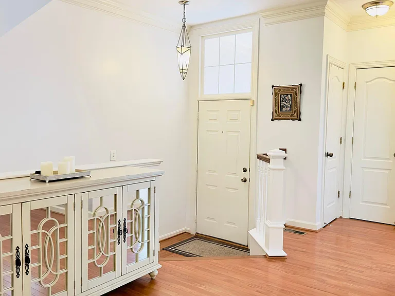 2029 Ashleigh Woods Ct — Photo 10