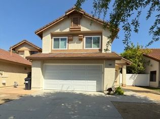 4014 Lost Springs Dr, Calabasas, CA 91301