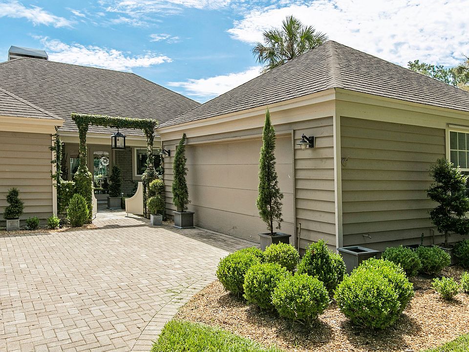 1st image of 2010 Palmetto Point Dr