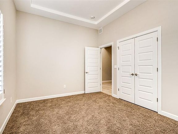 4th image of 3118 Red Orchard Dr
