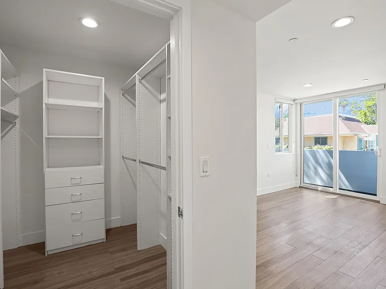 834 N Edinburgh Ave #G310 — Photo 23