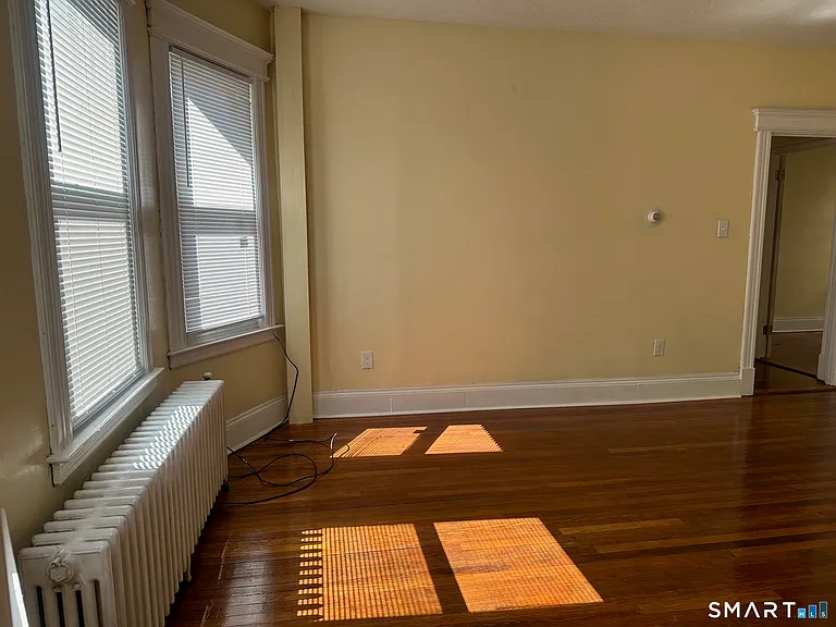 146 Adams St — Photo 12