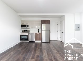 1556 W Hollywood Ave #313, Chicago, IL 60660