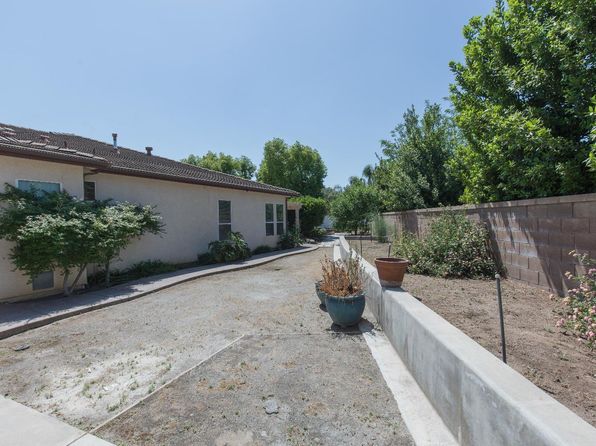 1490 N Dewitt Ave, Clovis, CA 93619