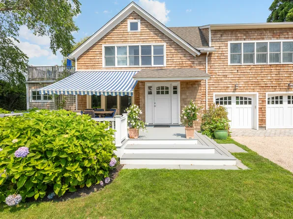 https://photos.zillowstatic.com/fp/b8ab0c465526effbaed909a0729d34b9-p_e.webp