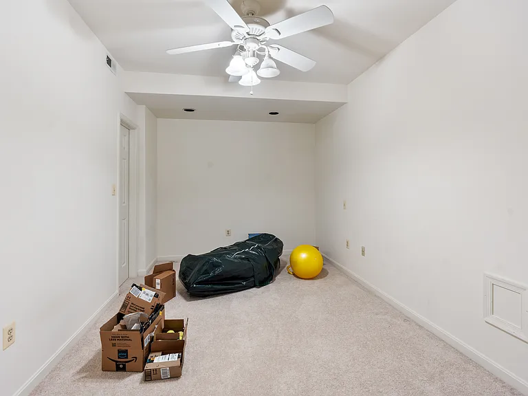 7815 Stable Way — Photo 31