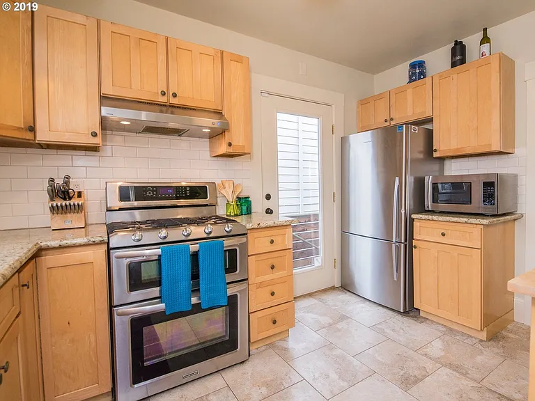 1305 NE Killingsworth St #1 — Photo 5