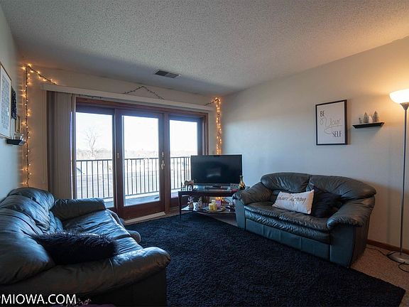 3rd image of 2310 College St APT 5
