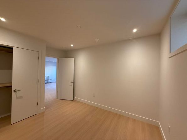 2 bedroom rental in Vancouver — photo 10
