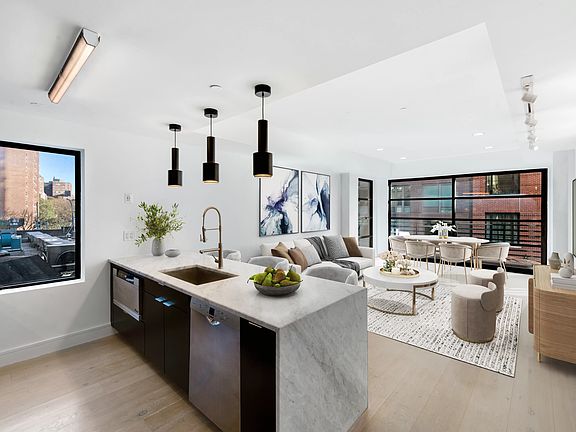 3rd image of 179 Ludlow St APT 3