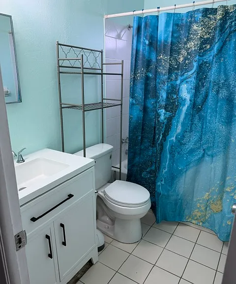 710 NE 46th Ct #3 — Photo 20