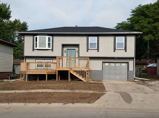 1715 N 19th St, Beatrice, NE 68310