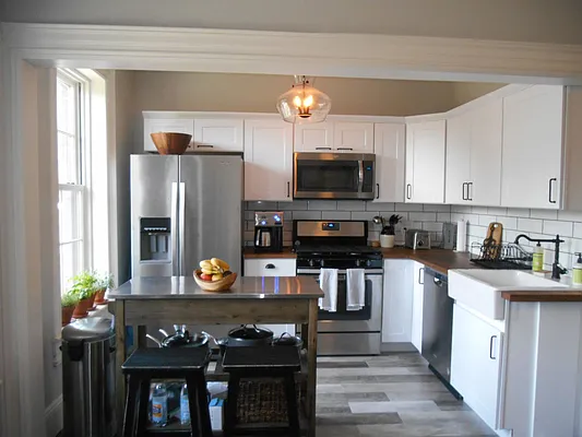 Rented by Gateway Arms Realty Corp | media 29