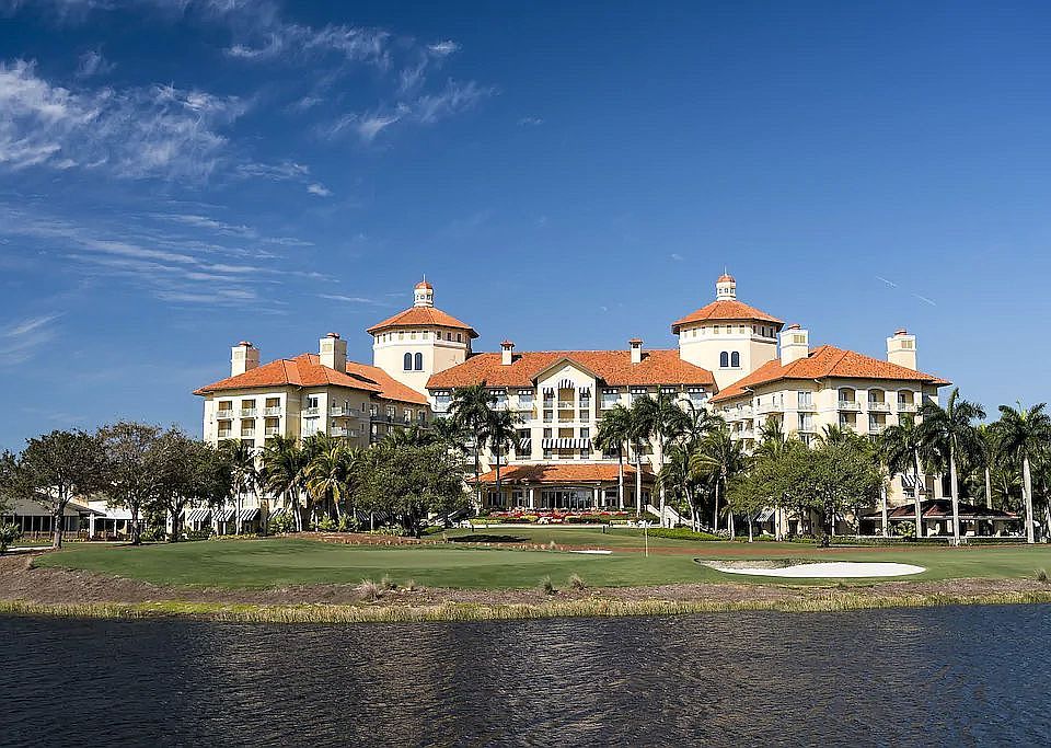 Ritz Carlton Golf Hotel