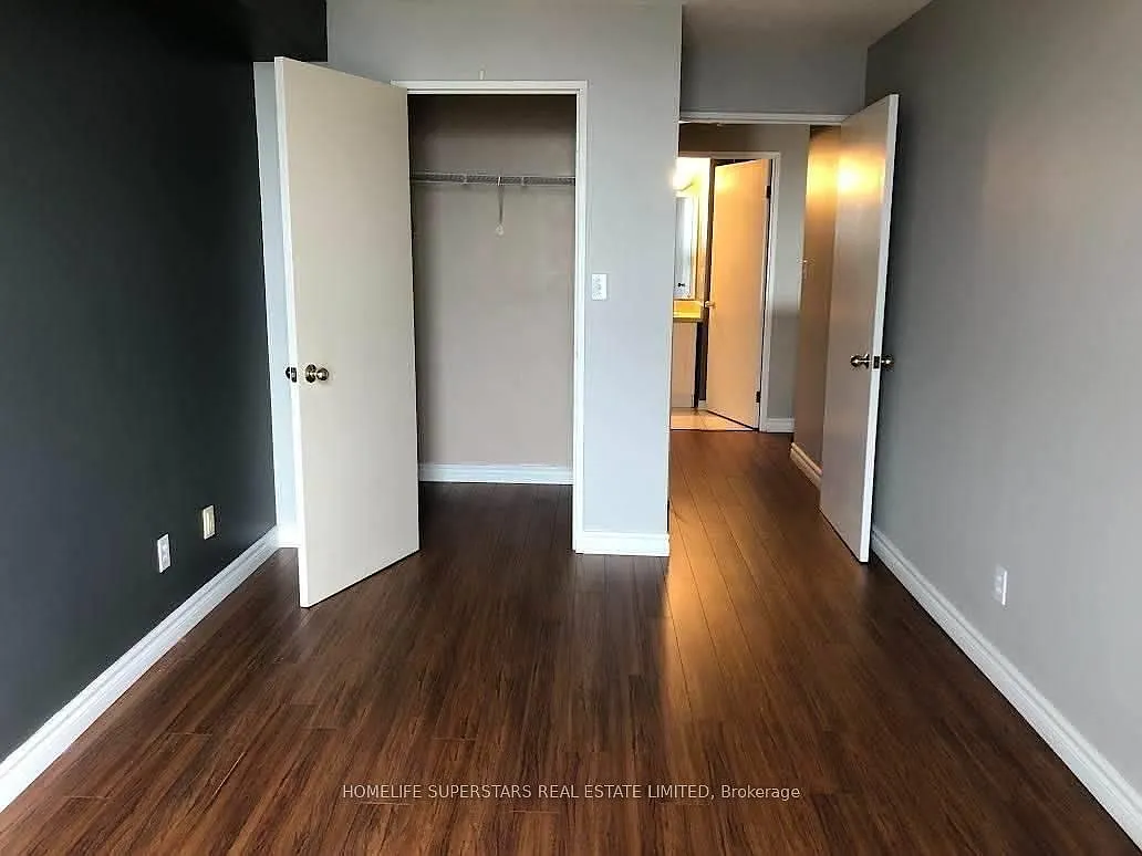 Building Photo - 155 Hillcrest Ave #309