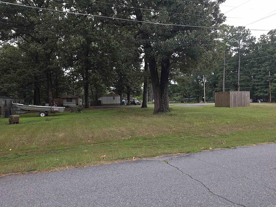 2nd image of 301/341 Cherrie Ave