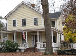 43 Longmeadow St #2, Longmeadow, MA 01106