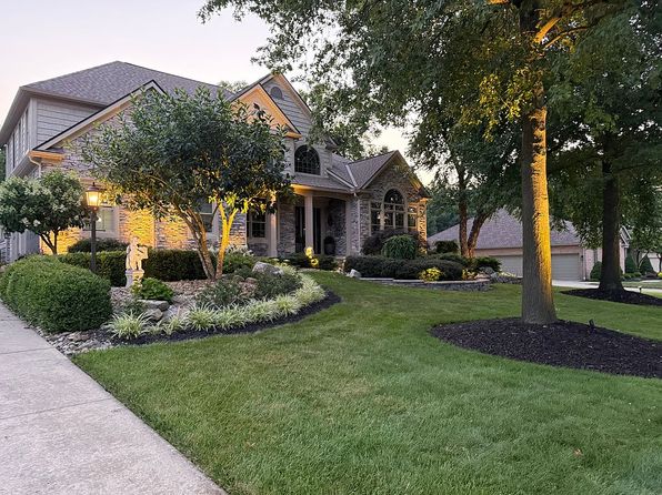 438 Sawgrass Dr