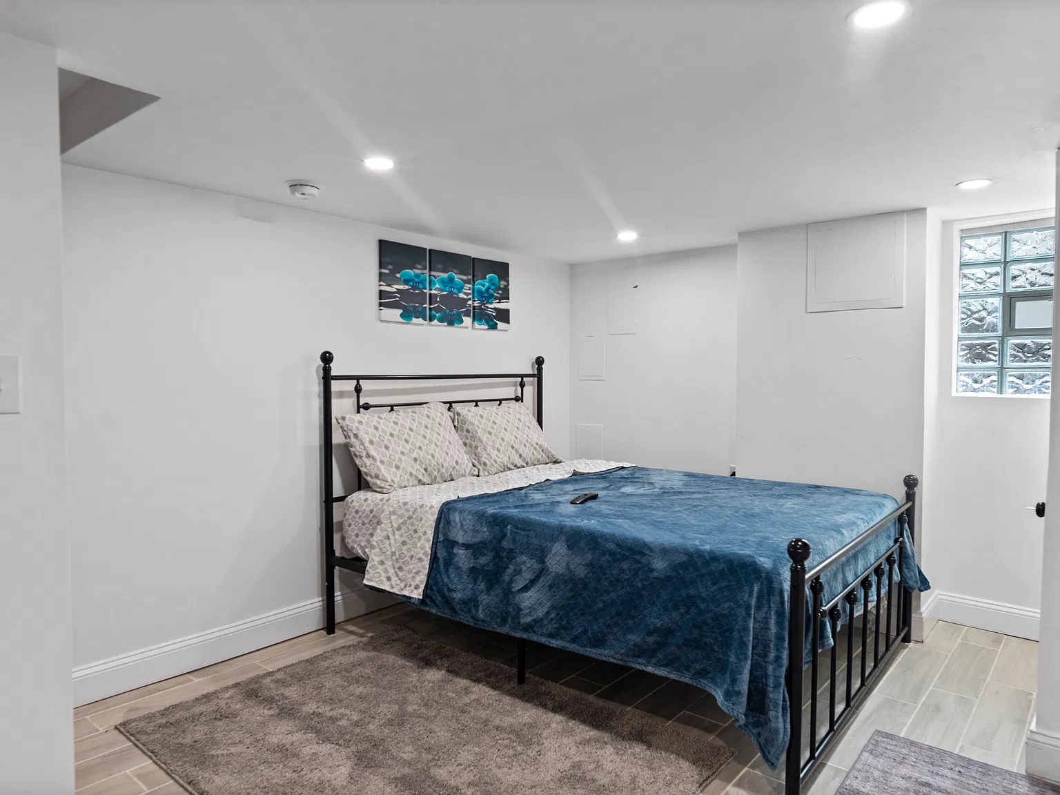 3 bed, $1,100 — Photo 3