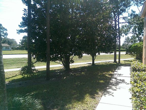 4th image of 2065 SE Wild Meadow Cir