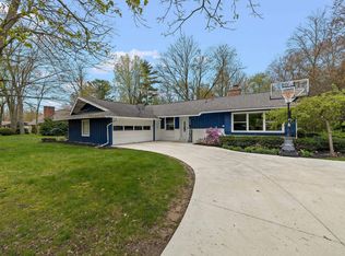 5619 Evergreen St, Midland, MI 48642
