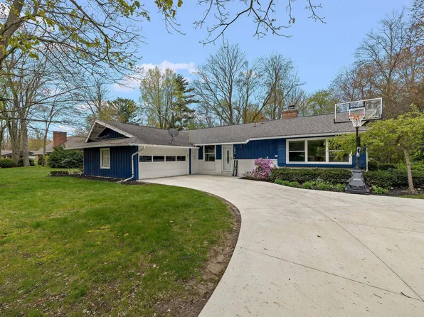 5619 Evergreen St, Midland, MI 48642