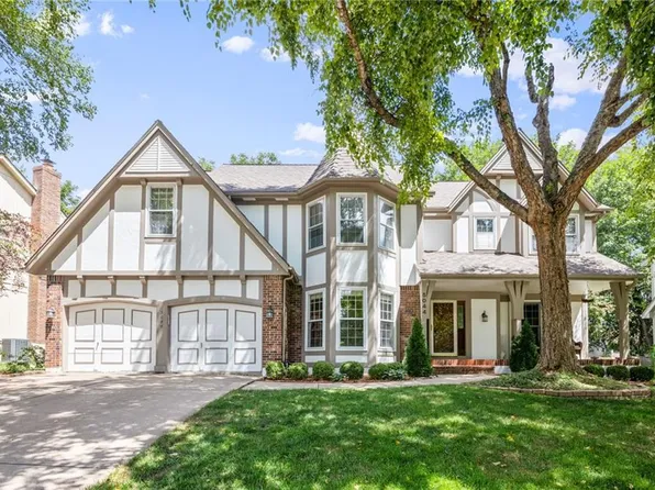 5044 W 130th Ter, Leawood, KS 66209
