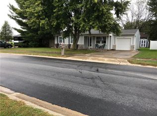 1270 Maple Ct, Martinsville, IN 46151